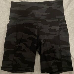 Athleta Women's Black Camouflage Shorts